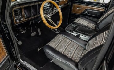 Ford-Bronco-1979-SUV-2