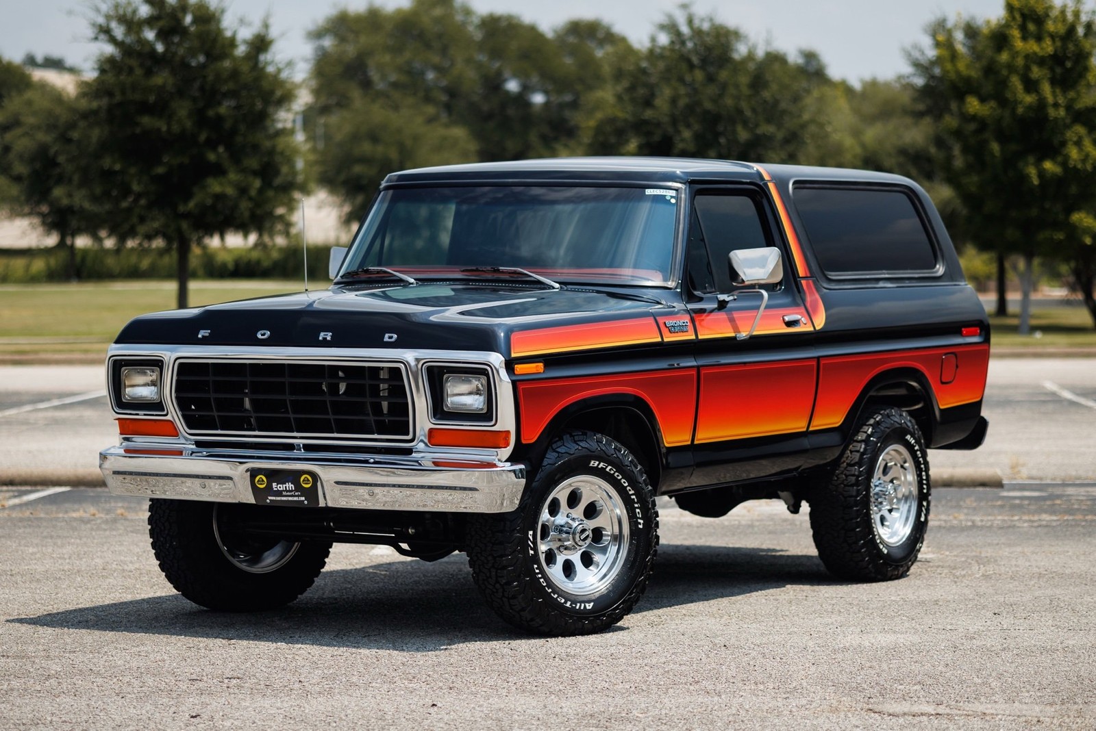 Ford-Bronco-1979-SUV-2