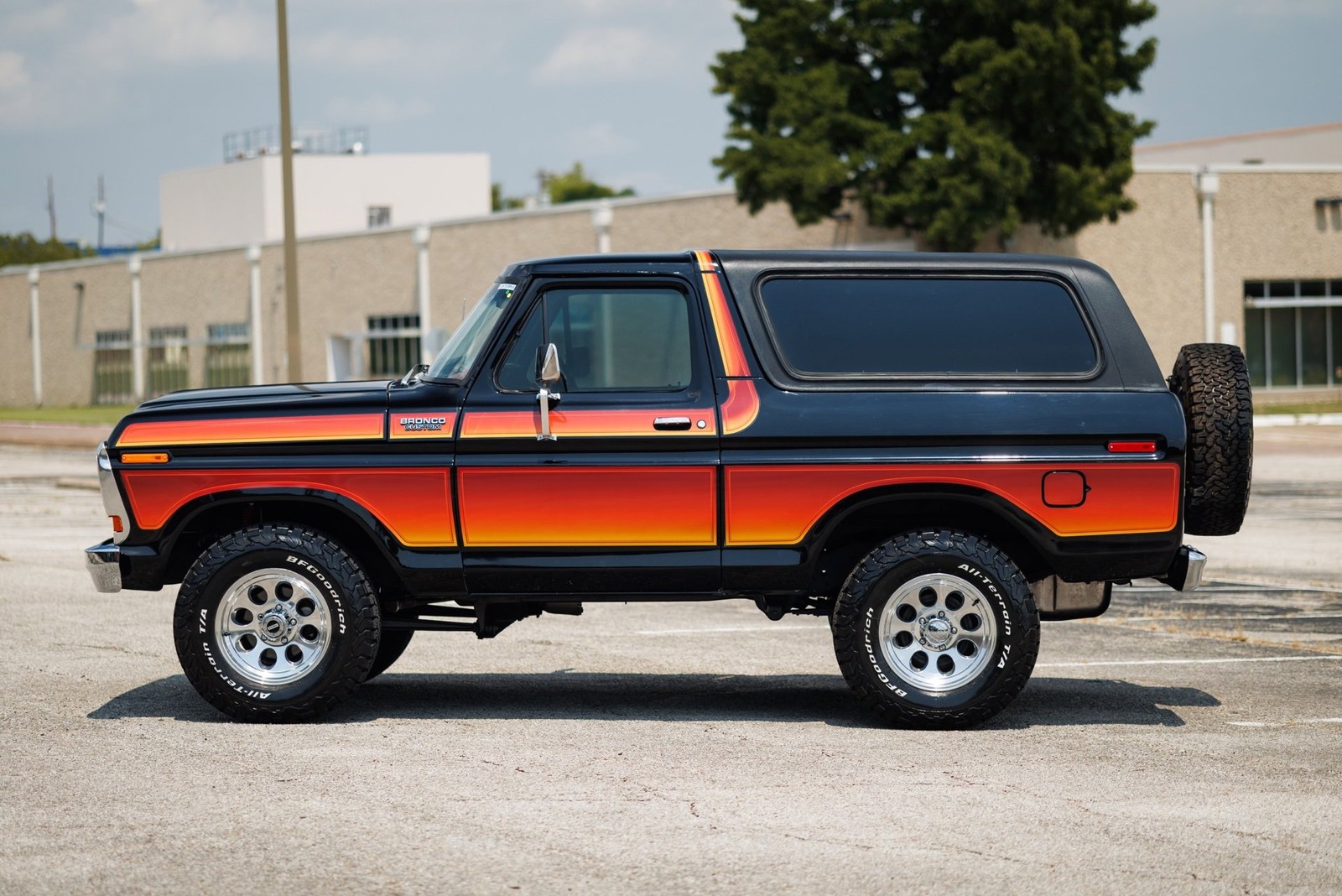Ford-Bronco-1979-SUV-20