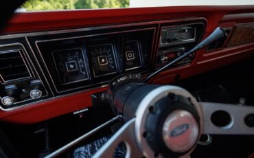 Ford-Bronco-1979-SUV-35