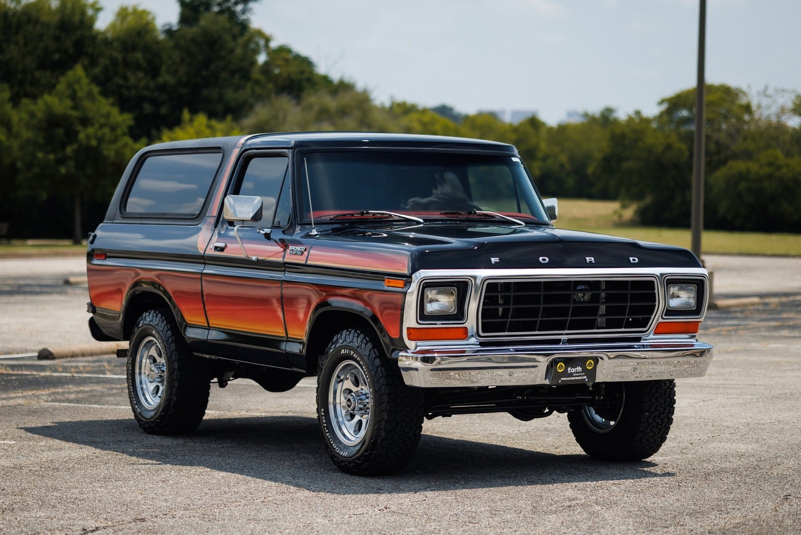 Ford-Bronco-1979-SUV-4