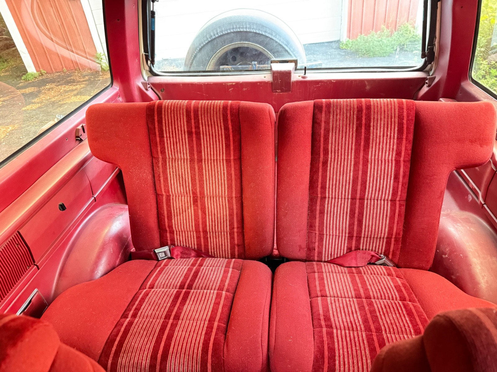 Ford-Bronco-1988-SUV-12