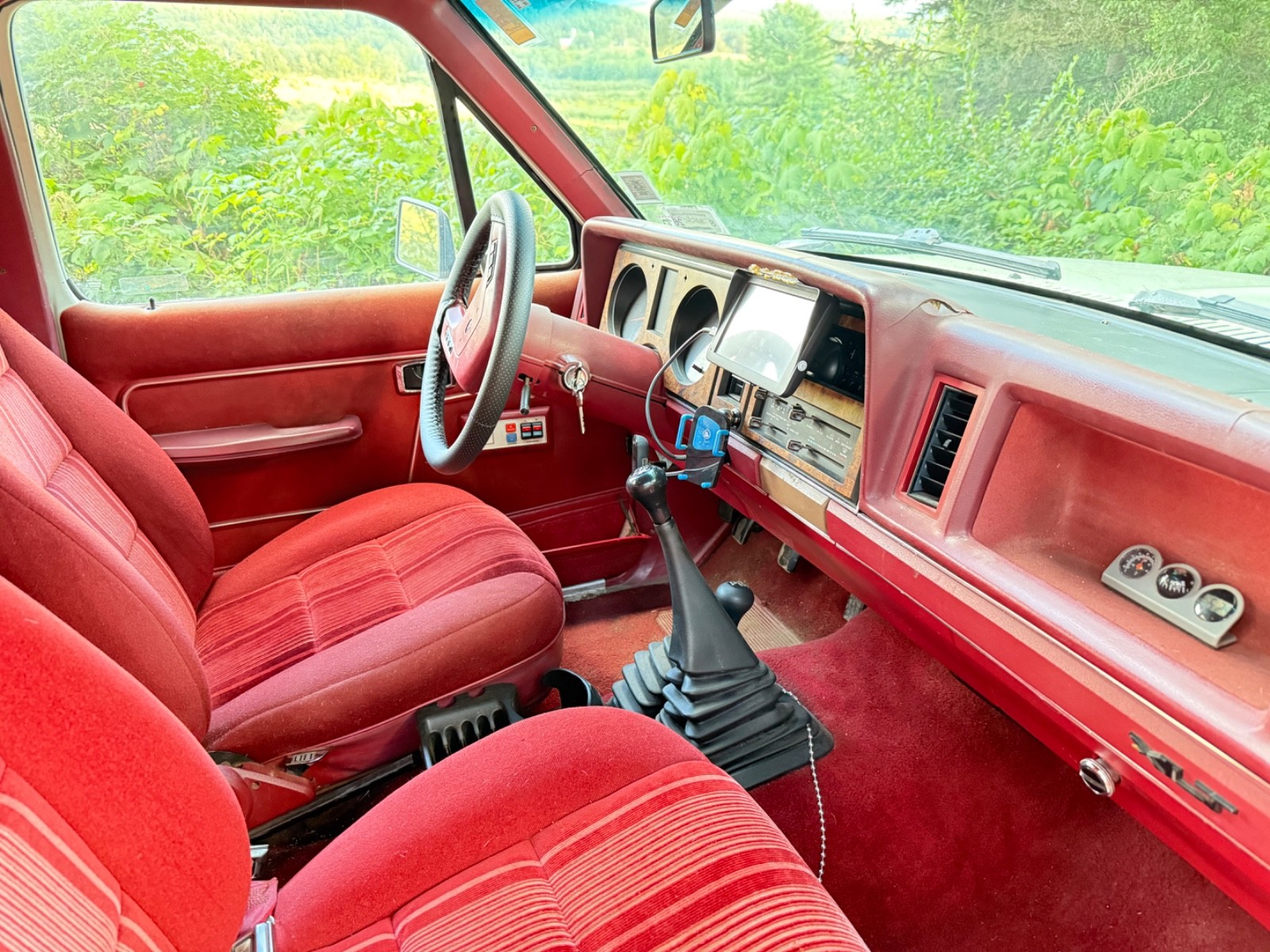 Ford-Bronco-1988-SUV-14