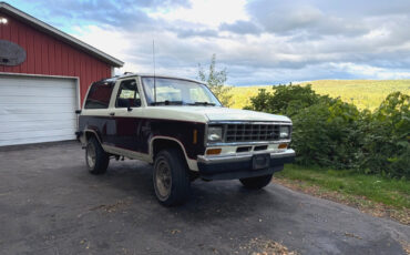 Ford-Bronco-1988-SUV-3