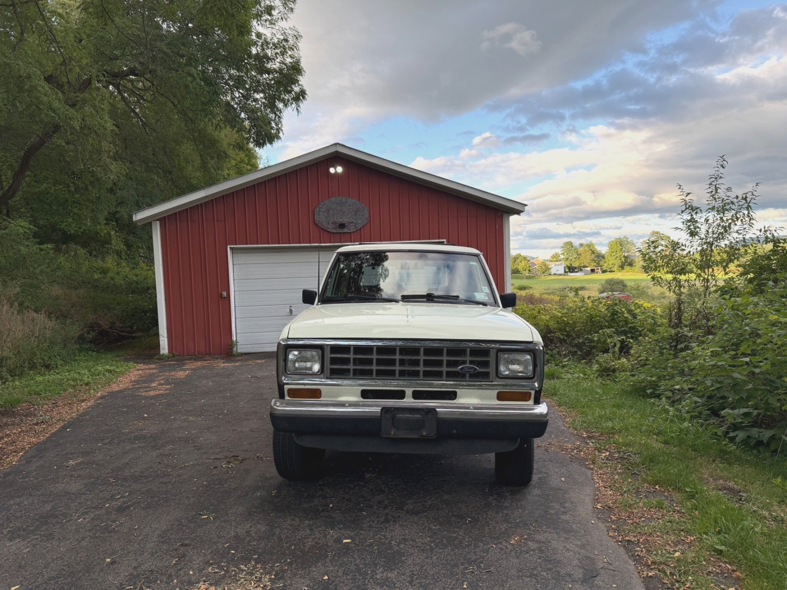Ford-Bronco-1988-SUV-4