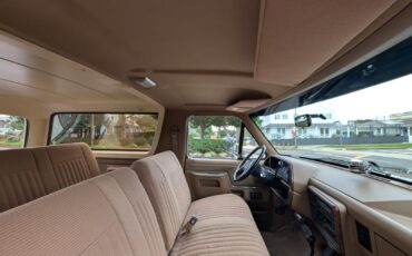 Ford-Bronco-1989-SUV-18