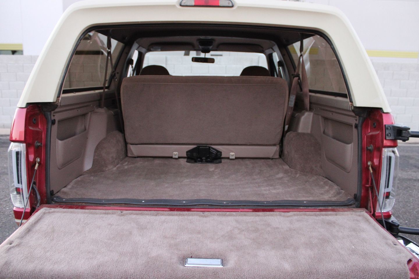 Ford-Bronco-1994-SUV-17