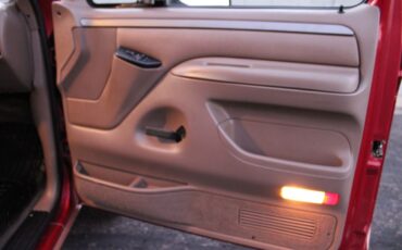 Ford-Bronco-1994-SUV-30