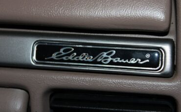 Ford-Bronco-1994-SUV-33