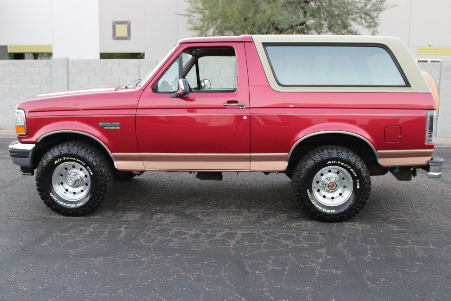 Ford-Bronco-1994-SUV-6