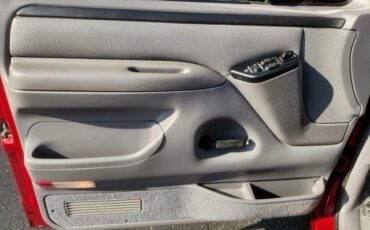 Ford-Bronco-1996-SUV-11