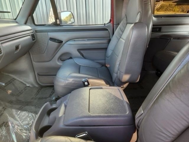 Ford-Bronco-1996-SUV-12