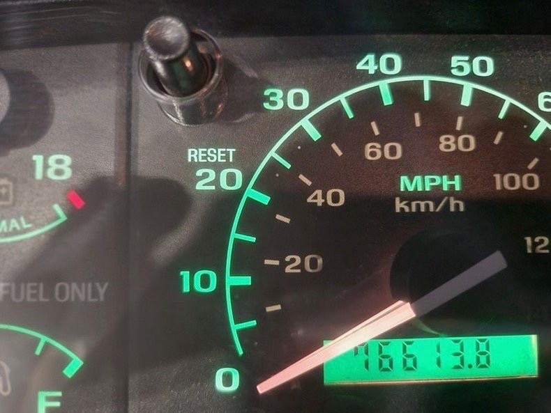 Ford-Bronco-1996-SUV-9