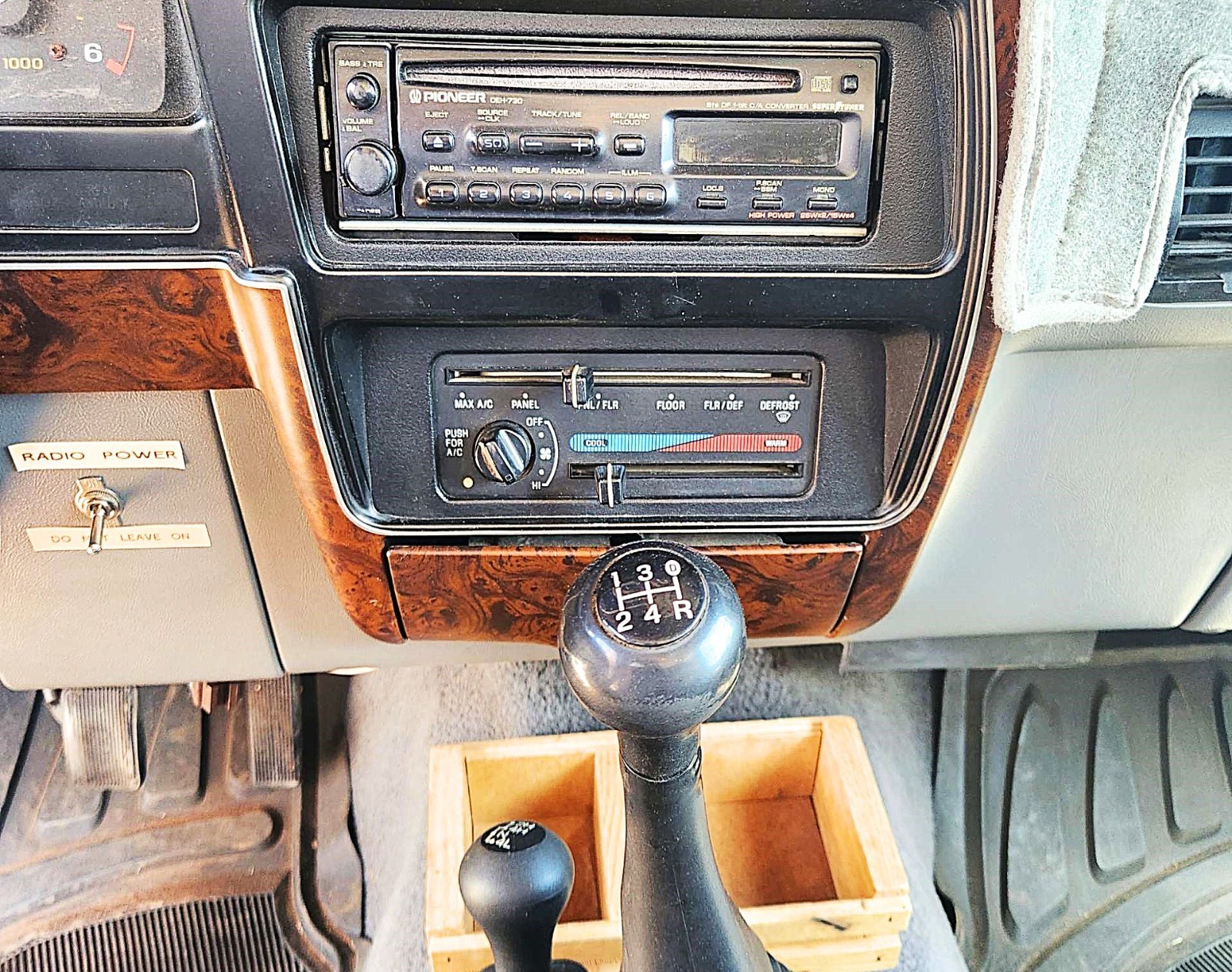 Ford-Bronco-II-1989-SUV-14