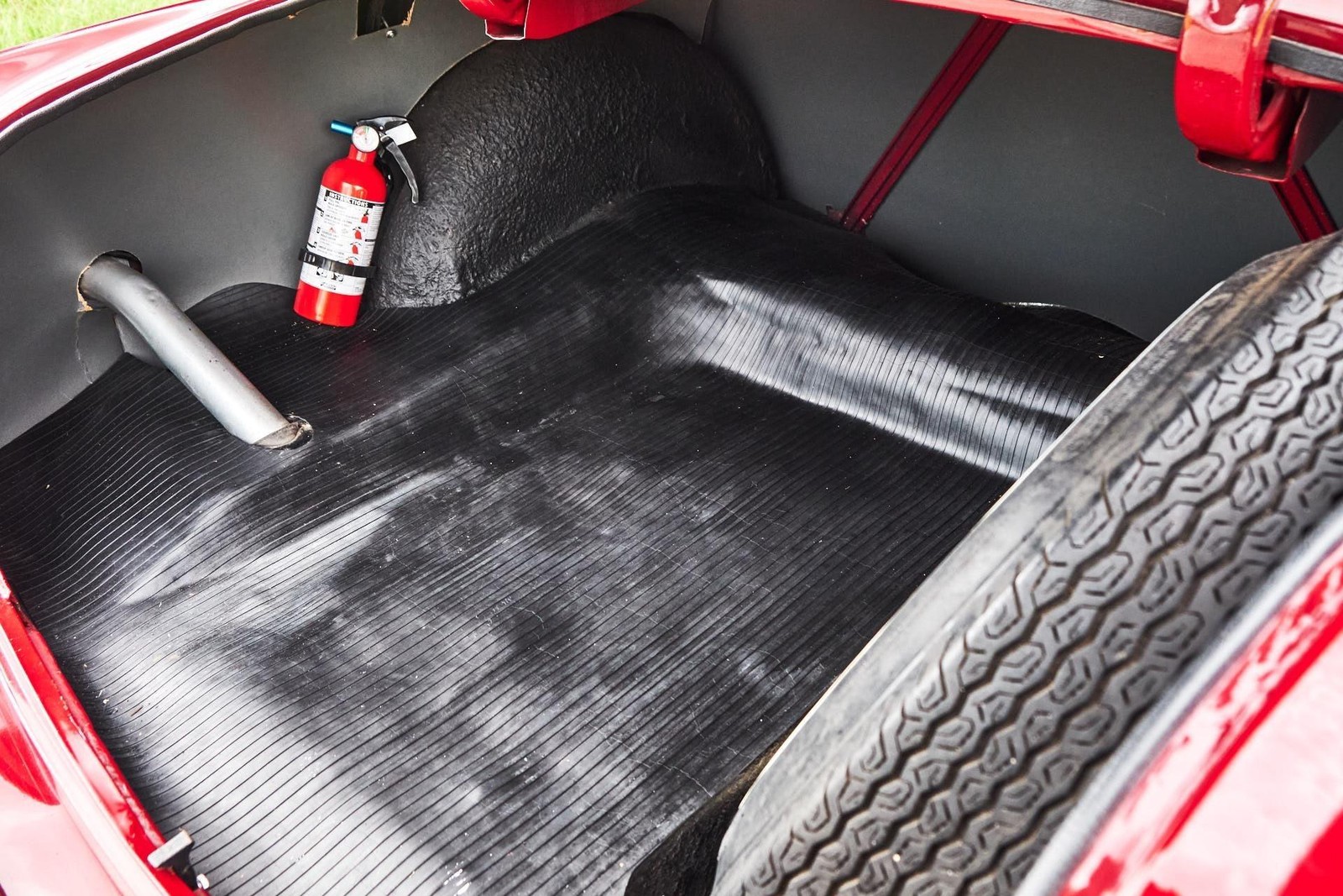 Ford-Business-Coupe-1949-2-Door-17