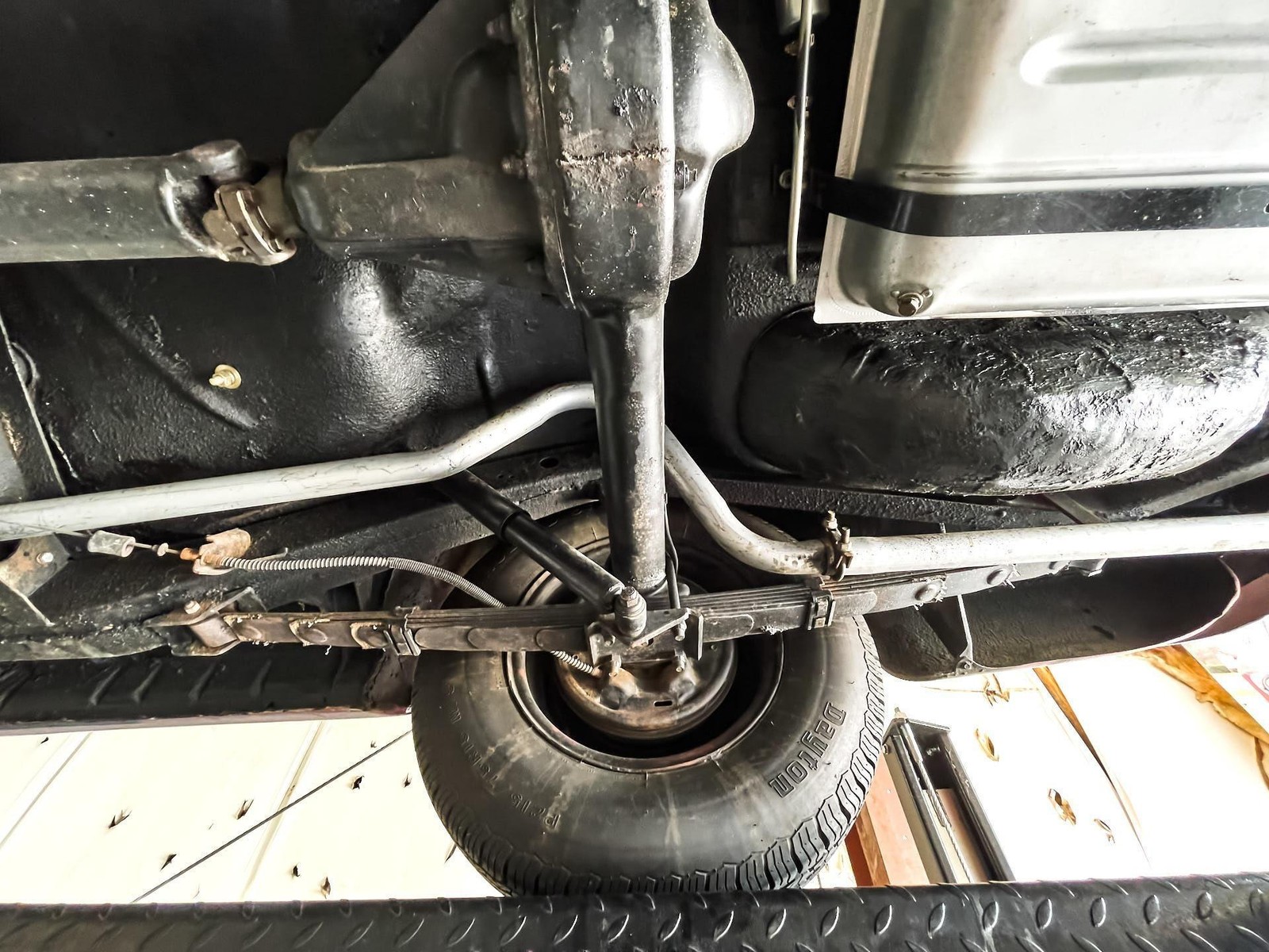 Ford-Business-Coupe-1949-2-Door-23