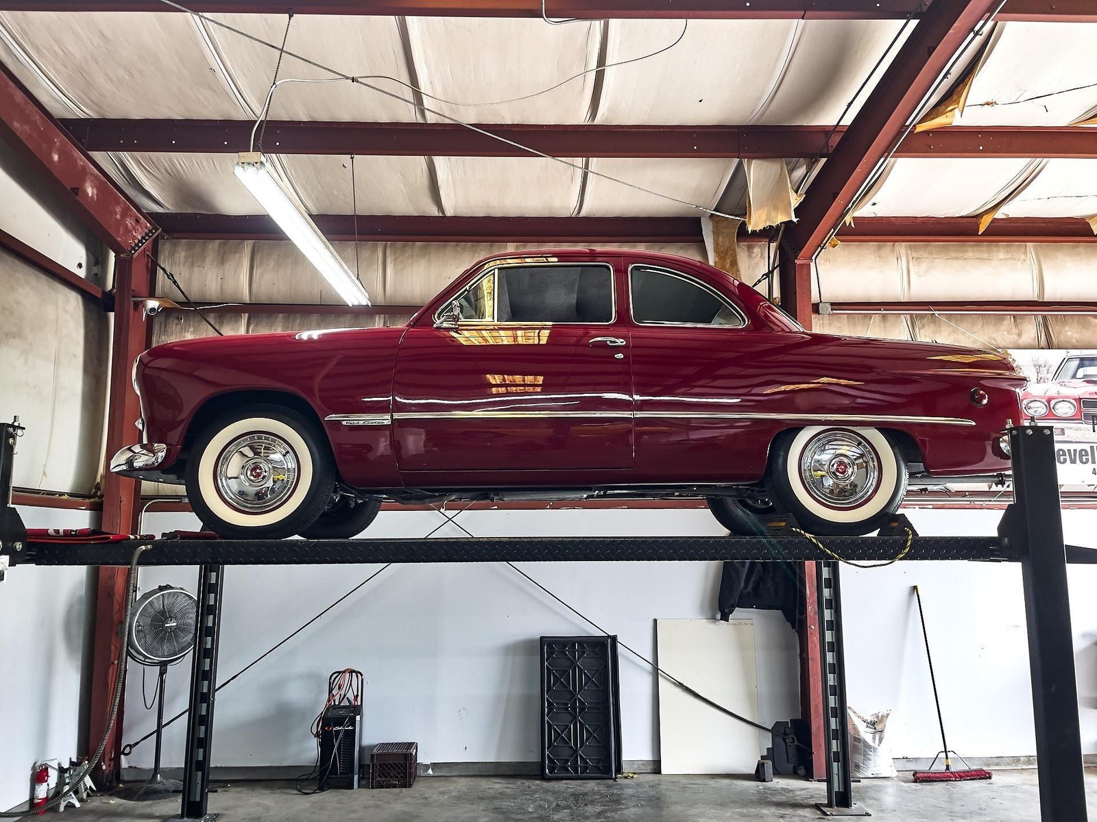 Ford-Business-Coupe-1949-2-Door-26