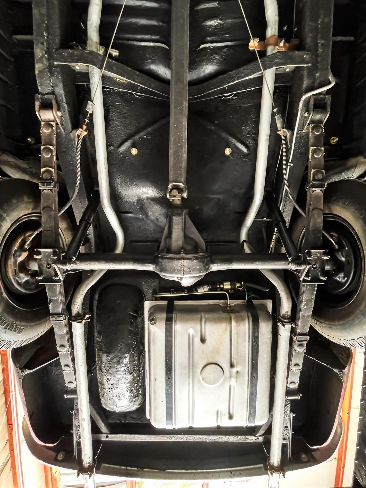 Ford-Business-Coupe-1949-2-Door-27