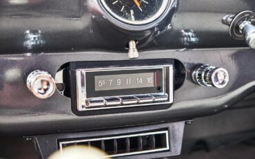 Ford-Business-Coupe-1949-2-Door-37