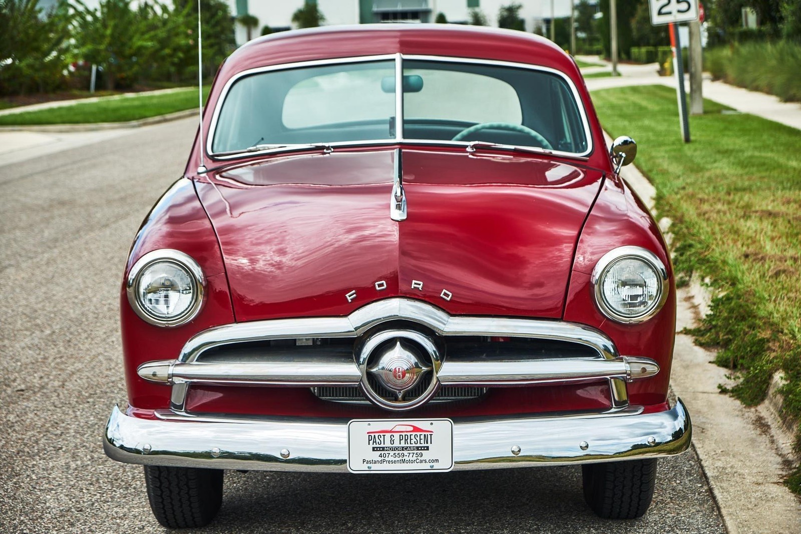 Ford-Business-Coupe-1949-2-Door-9