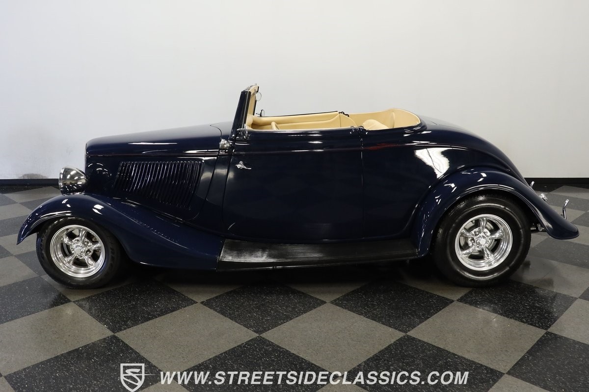 Ford-Cabriolet-1933-Convertible-2