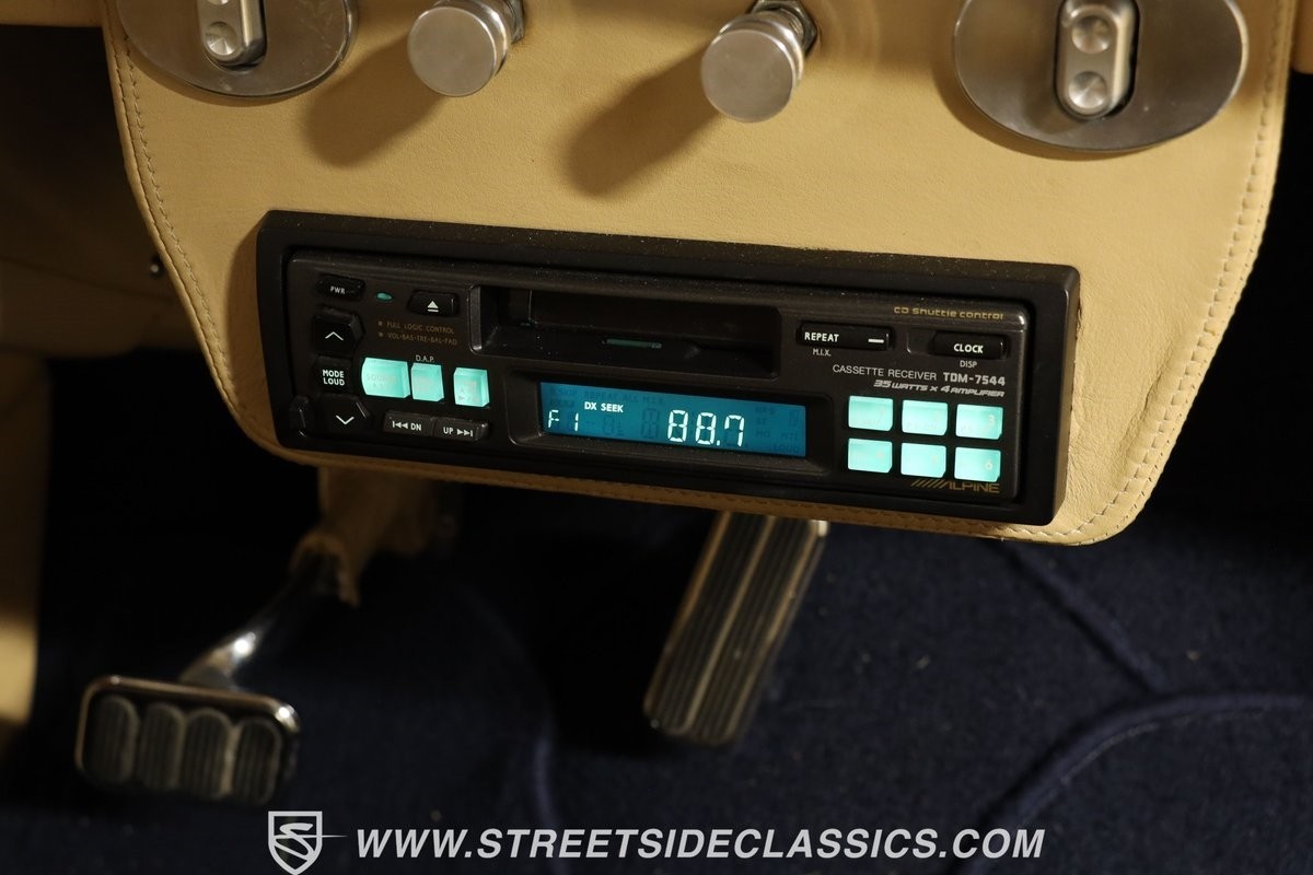 Ford-Cabriolet-1933-Convertible-37