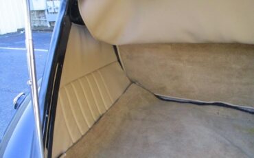 Ford-Cabriolet-Deluxe-Street-Rod-LS1-resto-mod-drivetrain-1939-18