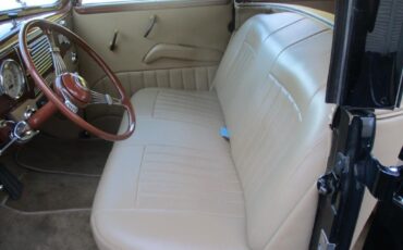 Ford-Cabriolet-Deluxe-Street-Rod-LS1-resto-mod-drivetrain-1939-24