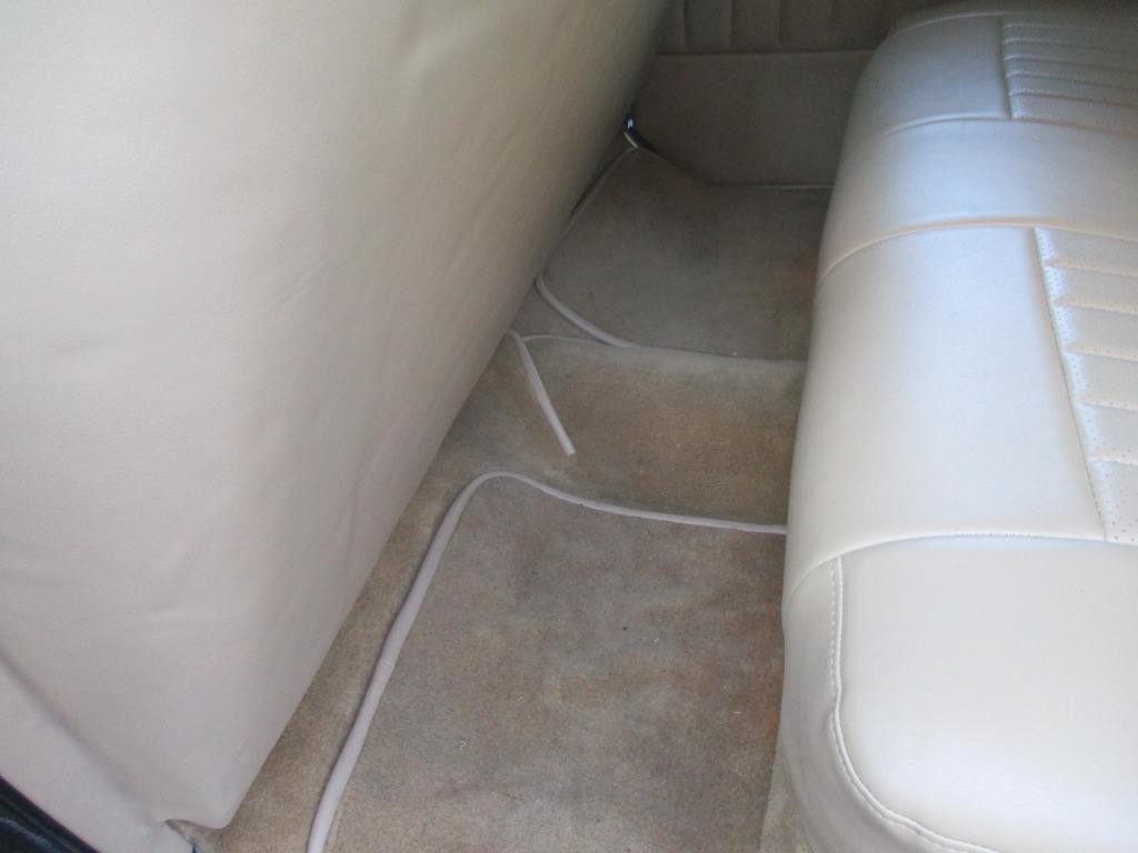 Ford-Cabriolet-Deluxe-Street-Rod-LS1-resto-mod-drivetrain-1939-26