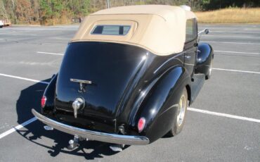 Ford-Cabriolet-Deluxe-Street-Rod-LS1-resto-mod-drivetrain-1939-4