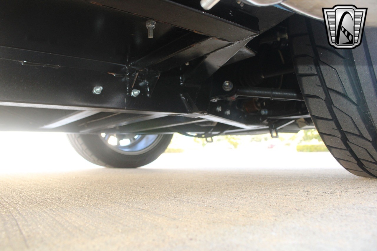 Ford-Cobra-1965-coupe-15