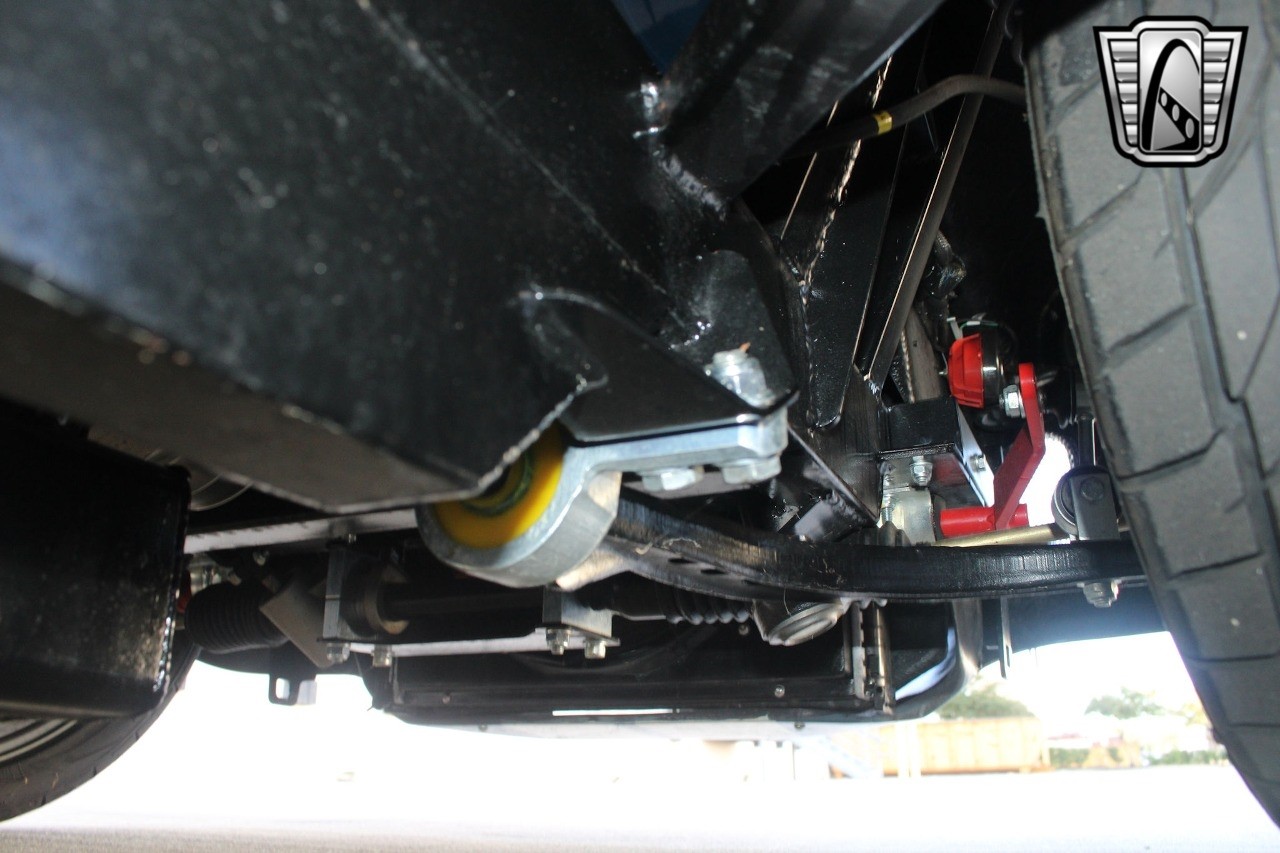 Ford-Cobra-1965-coupe-19