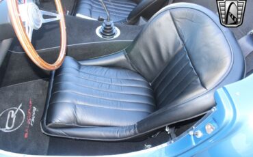 Ford-Cobra-1965-coupe-22