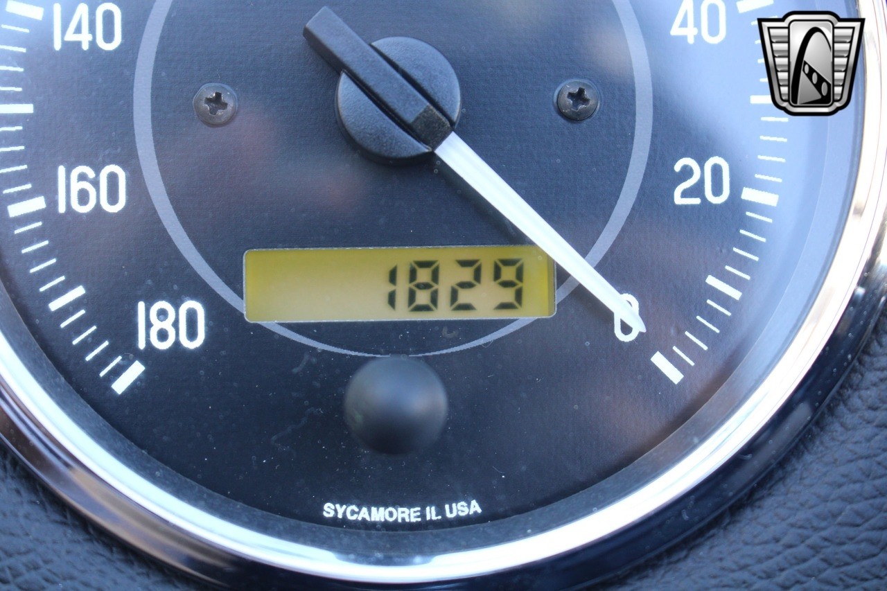 Ford-Cobra-1965-coupe-26