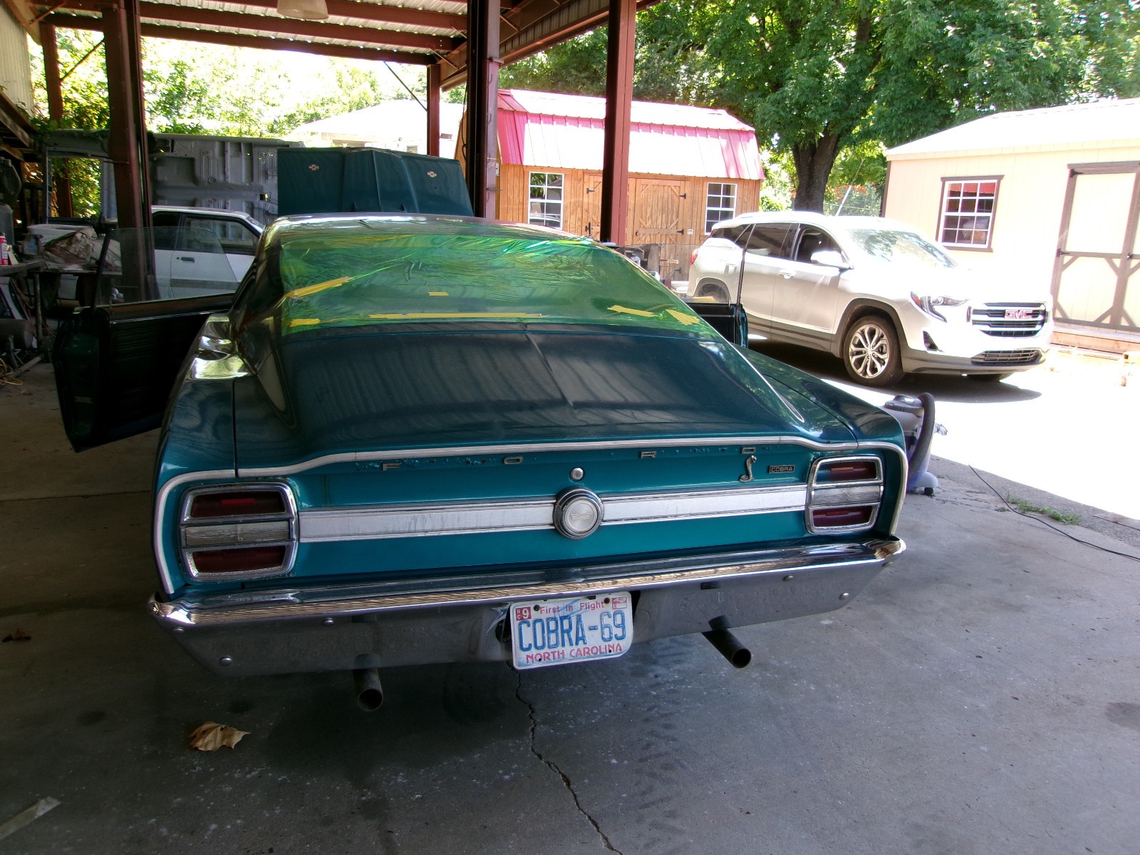Ford-Cobra-1969-Fastback-12