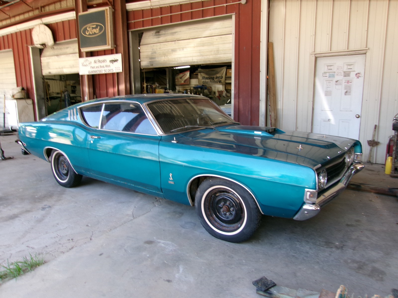 Ford-Cobra-1969-Fastback-20