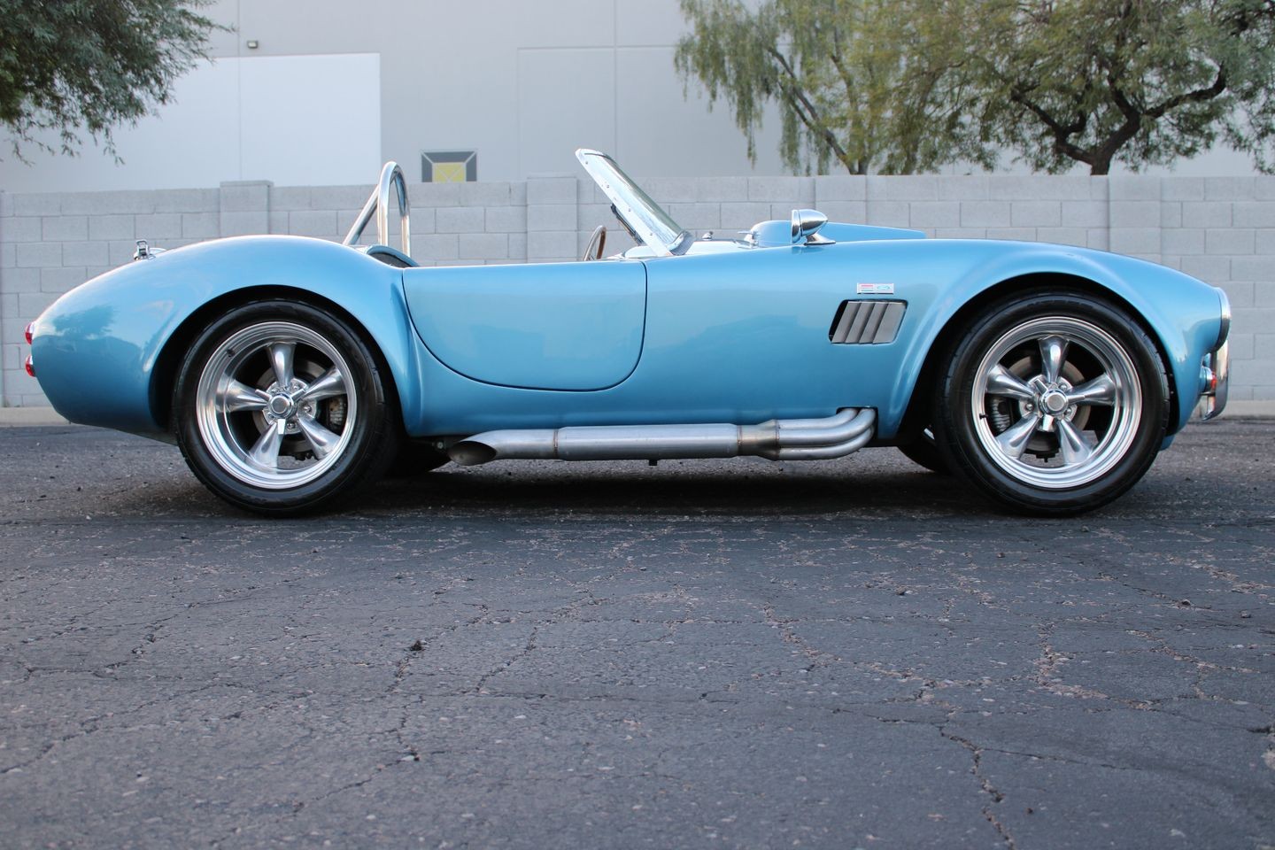 Ford-Cobra-Replica-1965-Convertible-4