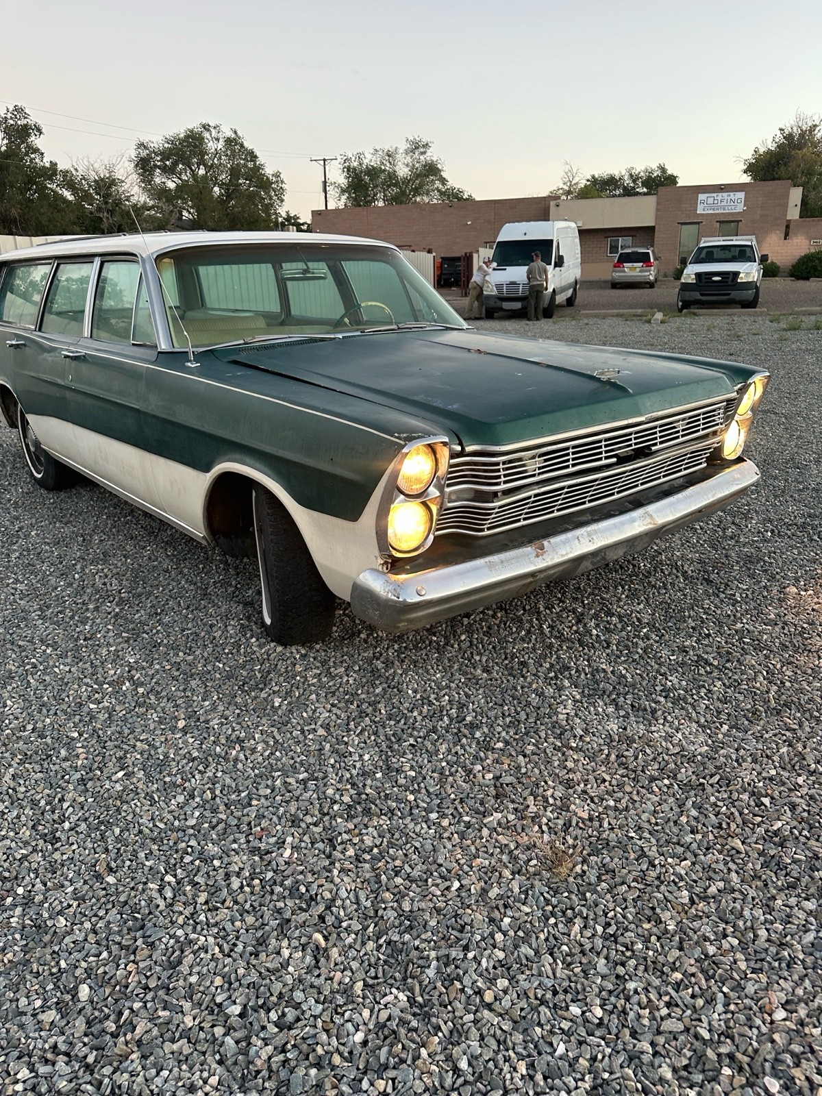 Ford-Country-1966-Sedan-26