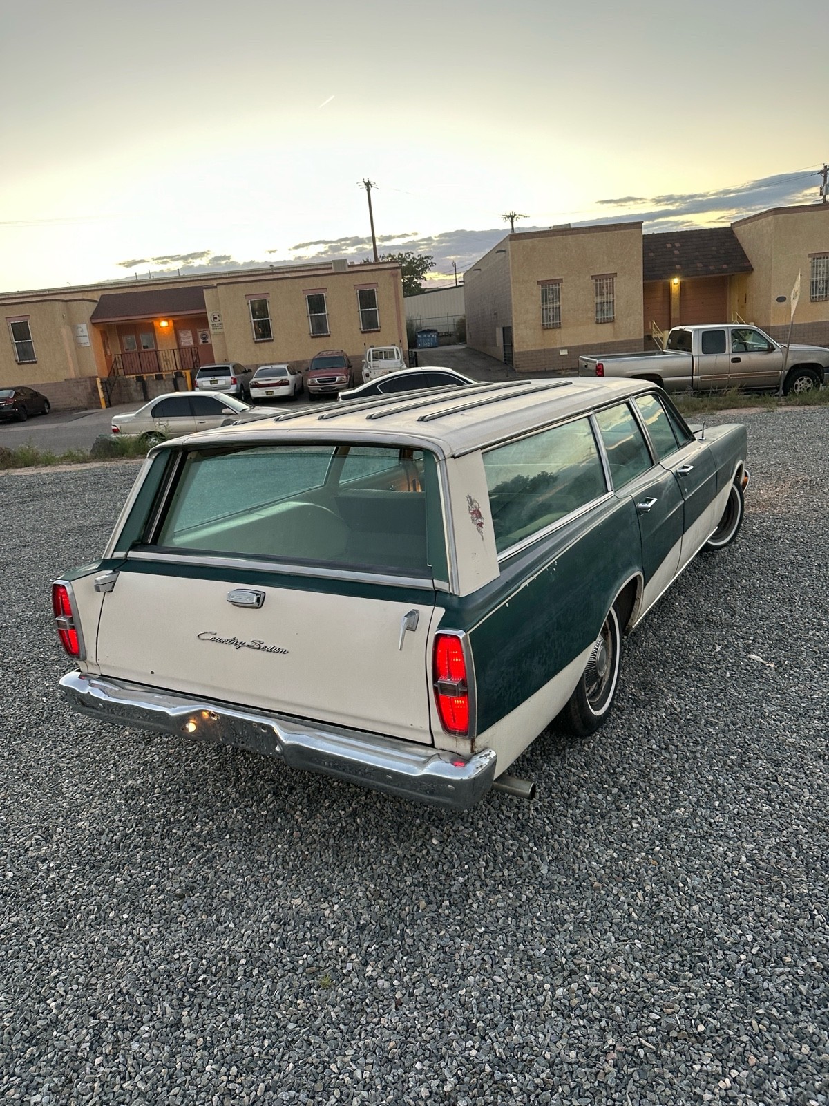 Ford-Country-1966-Sedan-3