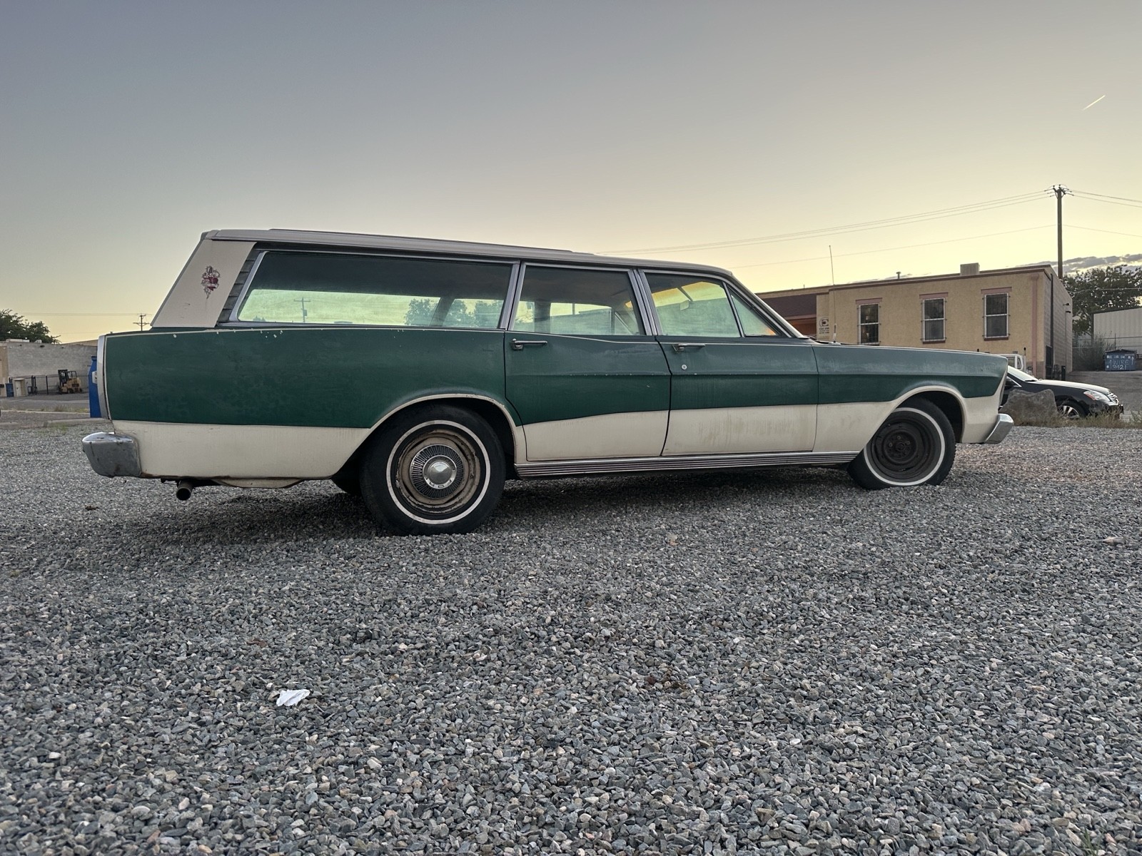 Ford-Country-1966-Sedan-4