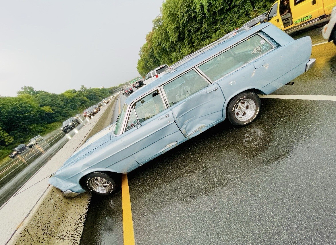 Ford-Country-Sedan-1966-station-wagon-1