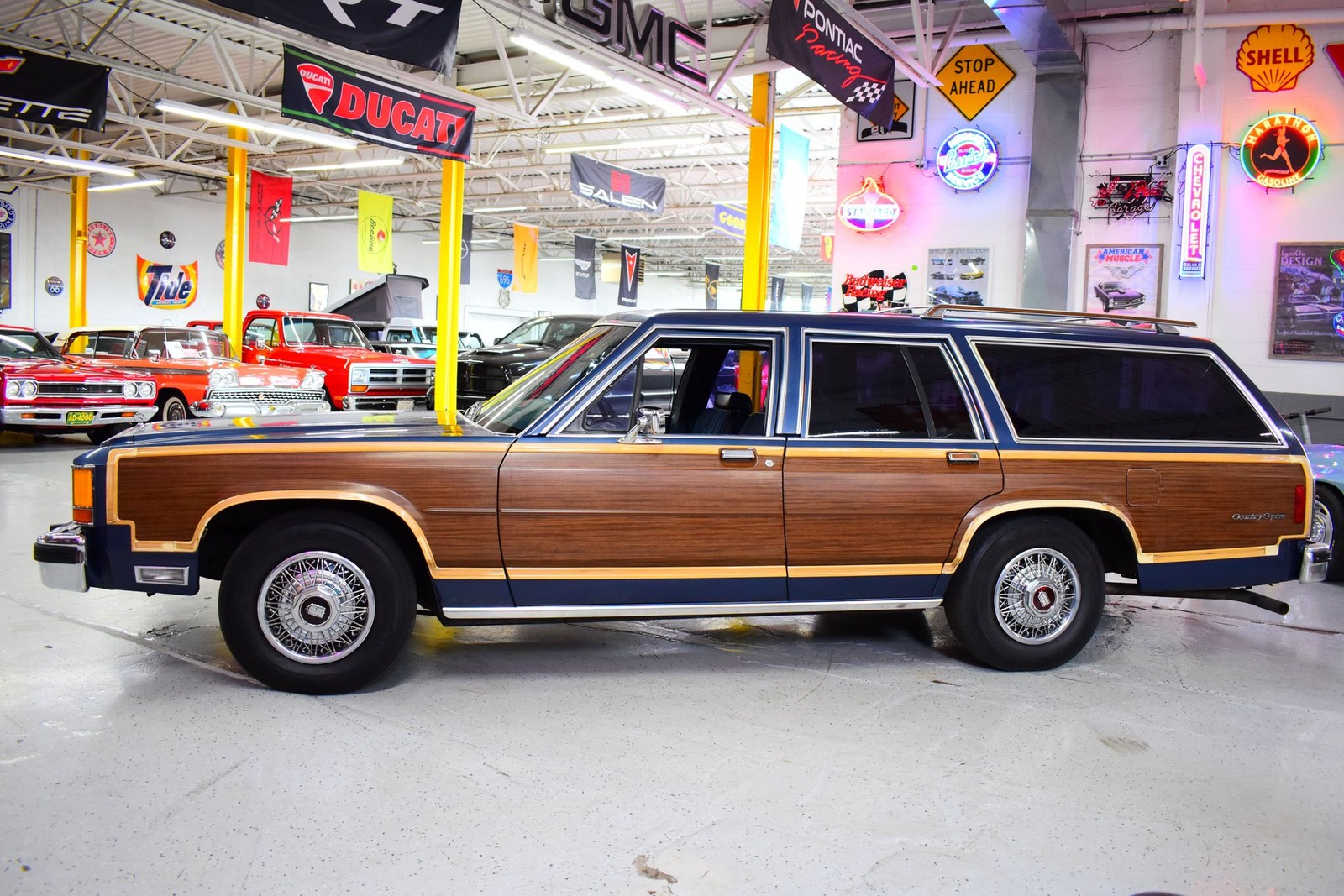 Ford-Country-Squire-1986-Wagon-15