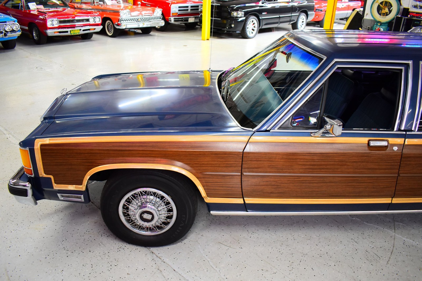 Ford-Country-Squire-1986-Wagon-17
