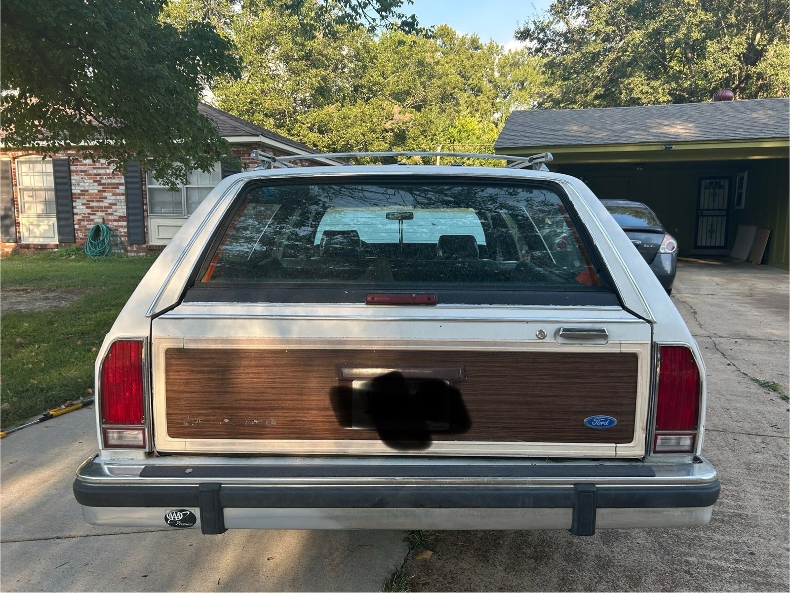Ford-Country-Squire-1989-Wagon-1