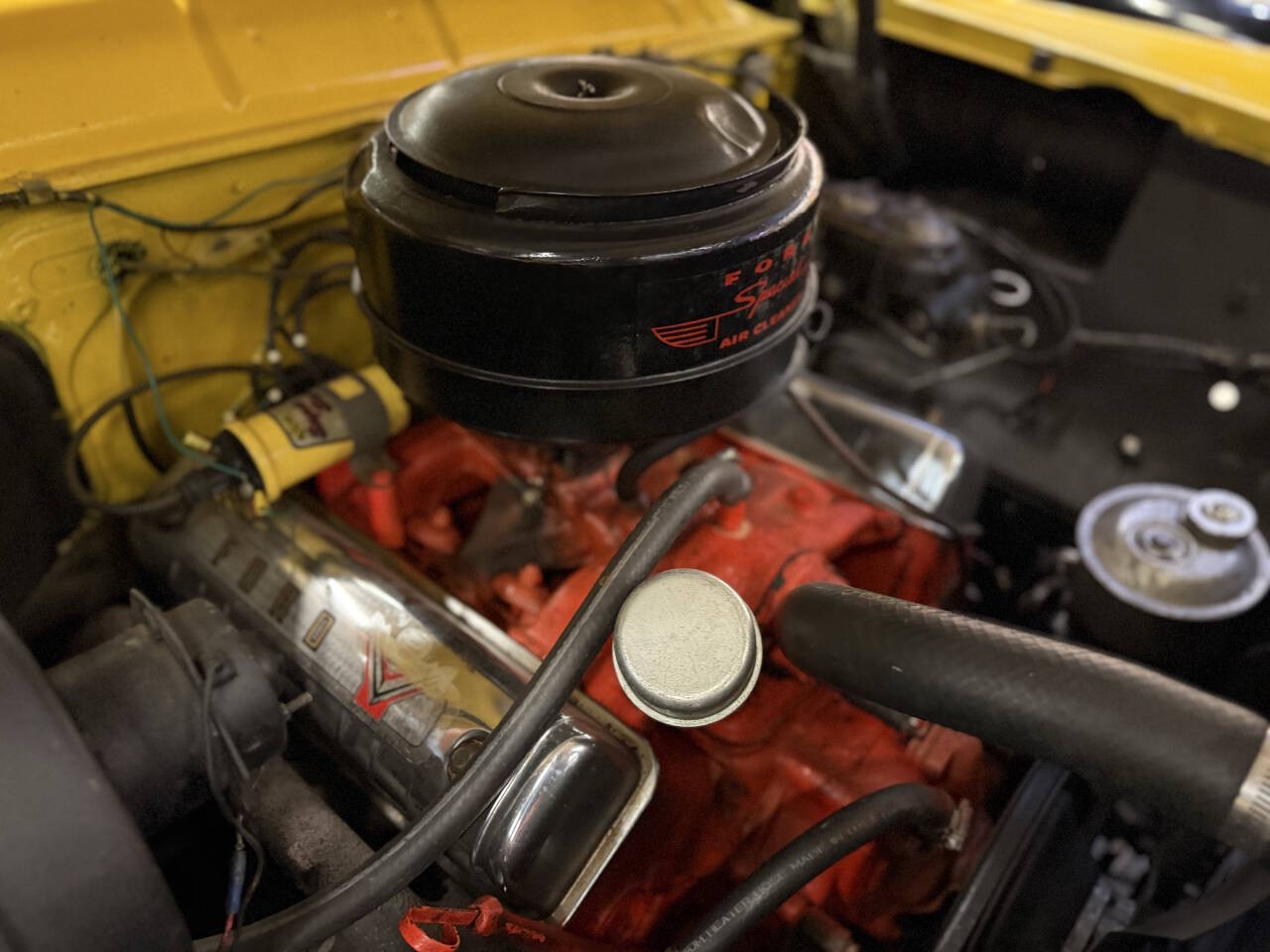 Ford-Crown-Victoria-1955-Coupe-12