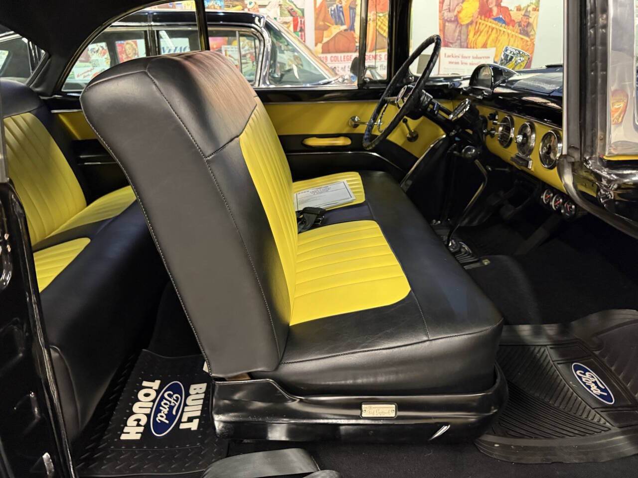 Ford-Crown-Victoria-1955-Coupe-18