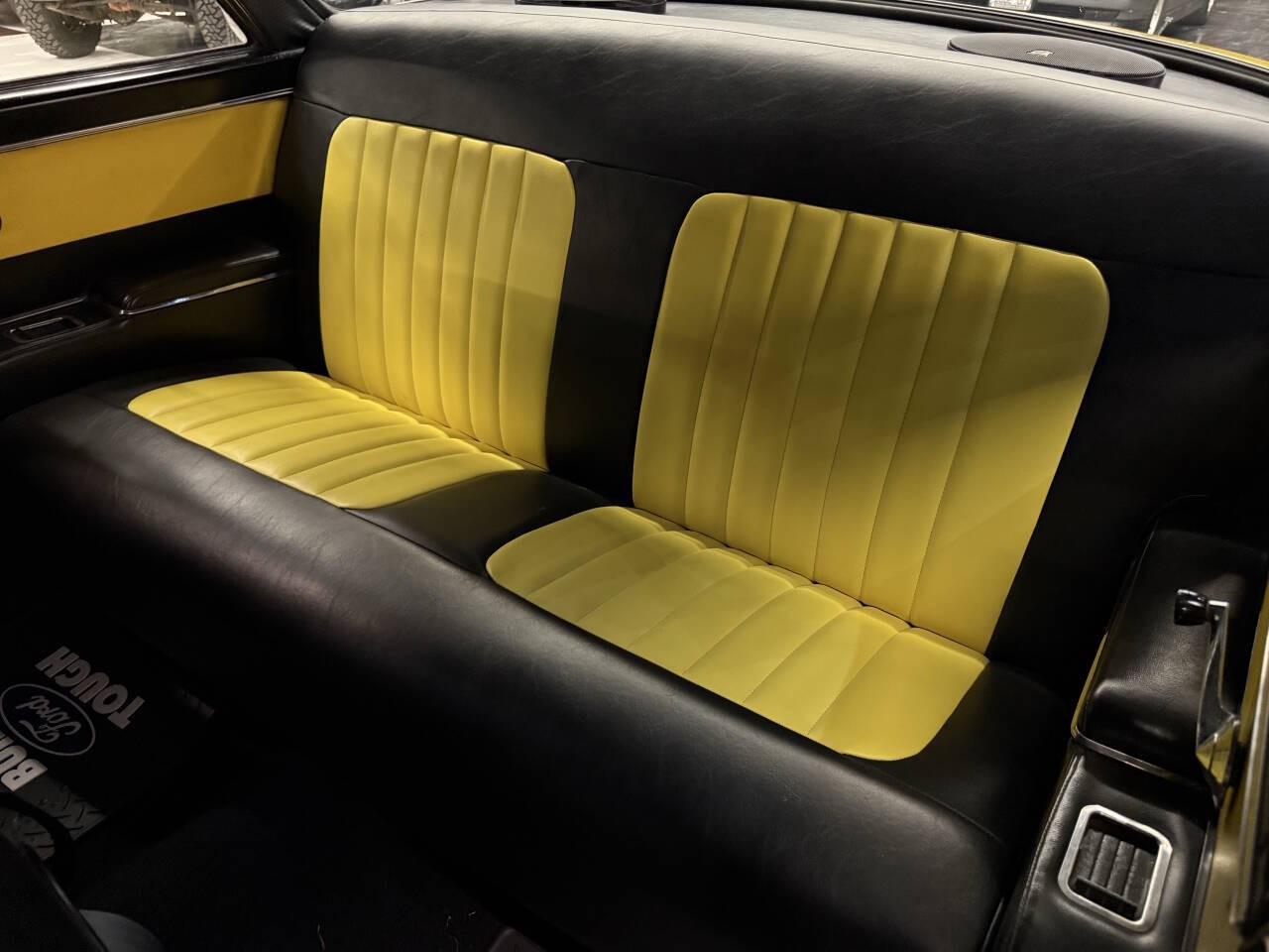 Ford-Crown-Victoria-1955-Coupe-25