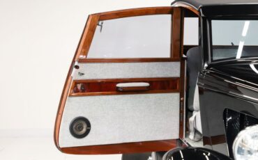 Ford-Custom-1933-Black-Gray-13