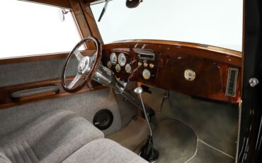 Ford-Custom-1933-Black-Gray-16