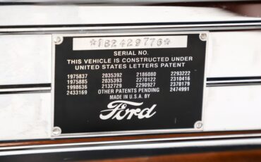 Ford-Custom-1933-Black-Gray-31